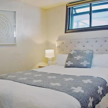 City Fringe Apartment With Sky Tower And City Views Auckland Buitenkant foto